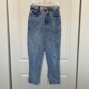Forenza Vintage Acid wash mom Jeans